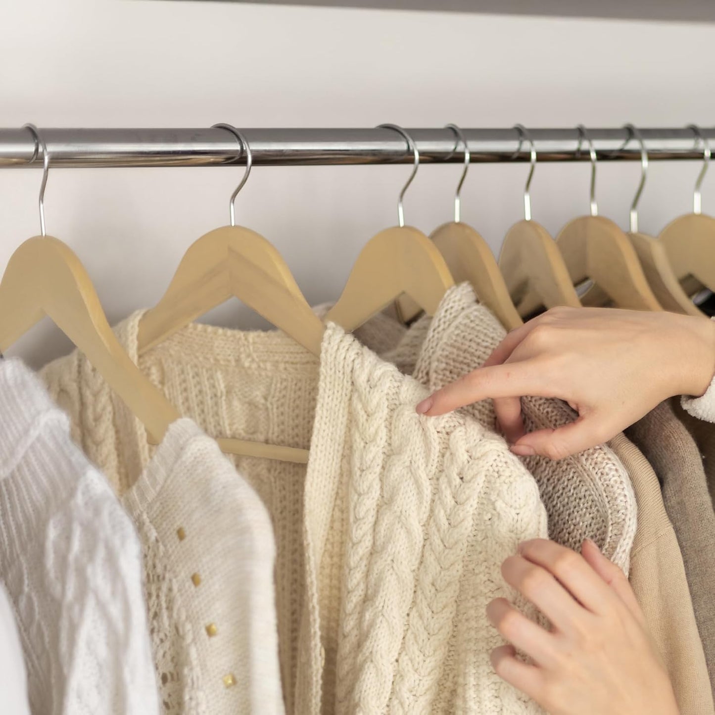 Zeno 20 Pack Natural Wooden Coat Hangers