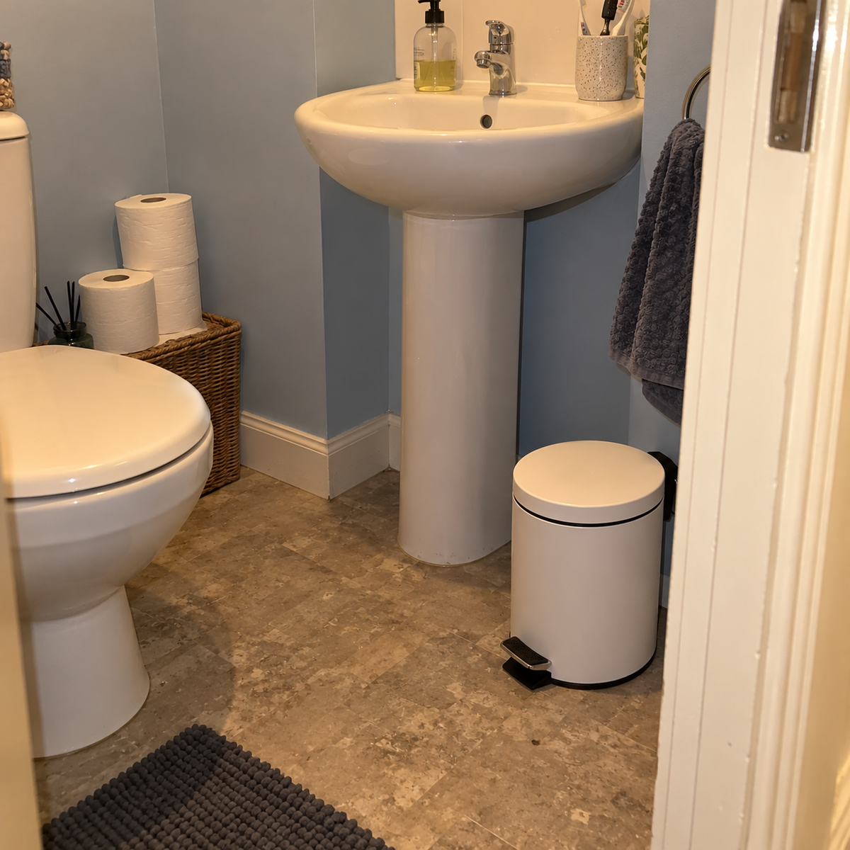 Zeno 3L Matte White Pedal Bathroom Bin