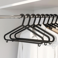 Zeno 100 Pack Black Plastic Coat Hangers