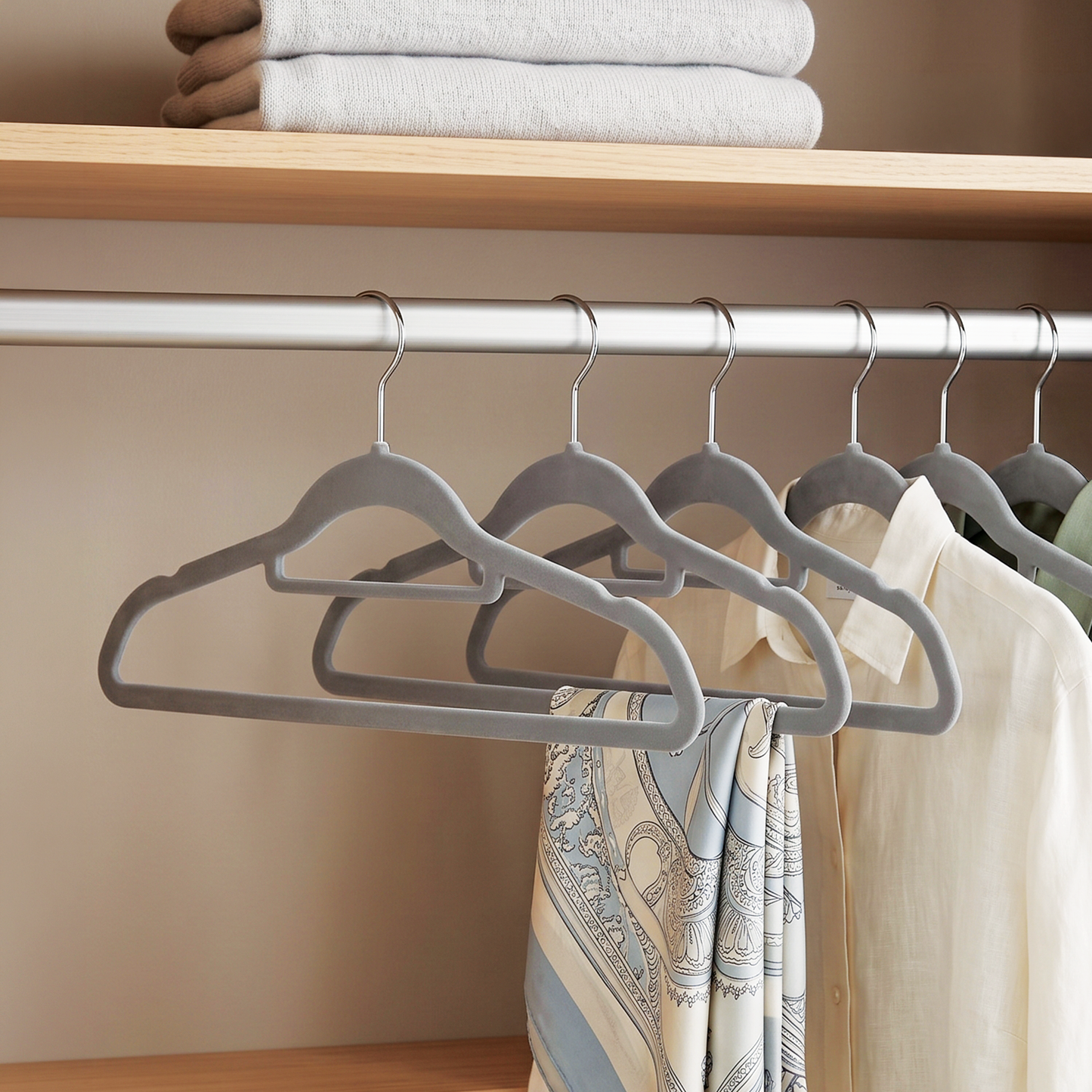 Zeno 20 Pack Grey Velvet Hangers