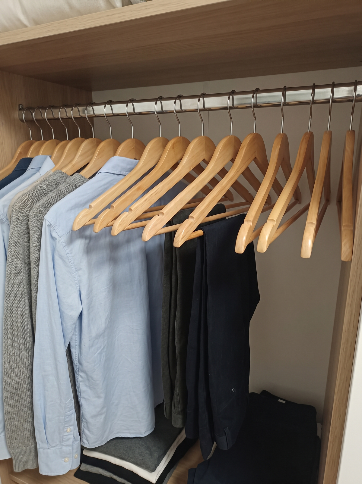 Zeno 20 Pack Natural Wooden Coat Hangers