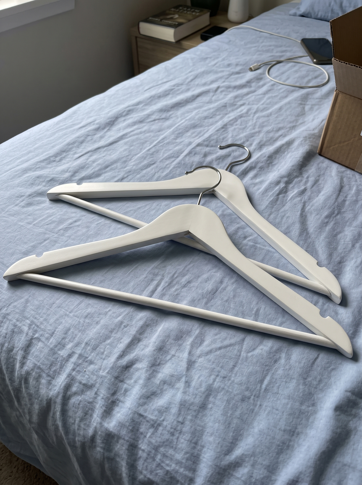 Zeno 40 Pack White Wooden Hangers