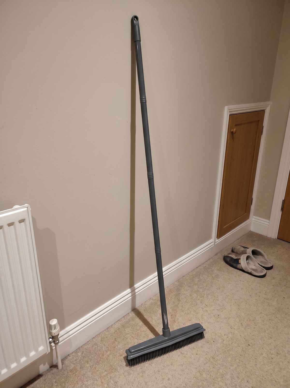 Zeno Rubber Broom Carpet Brush