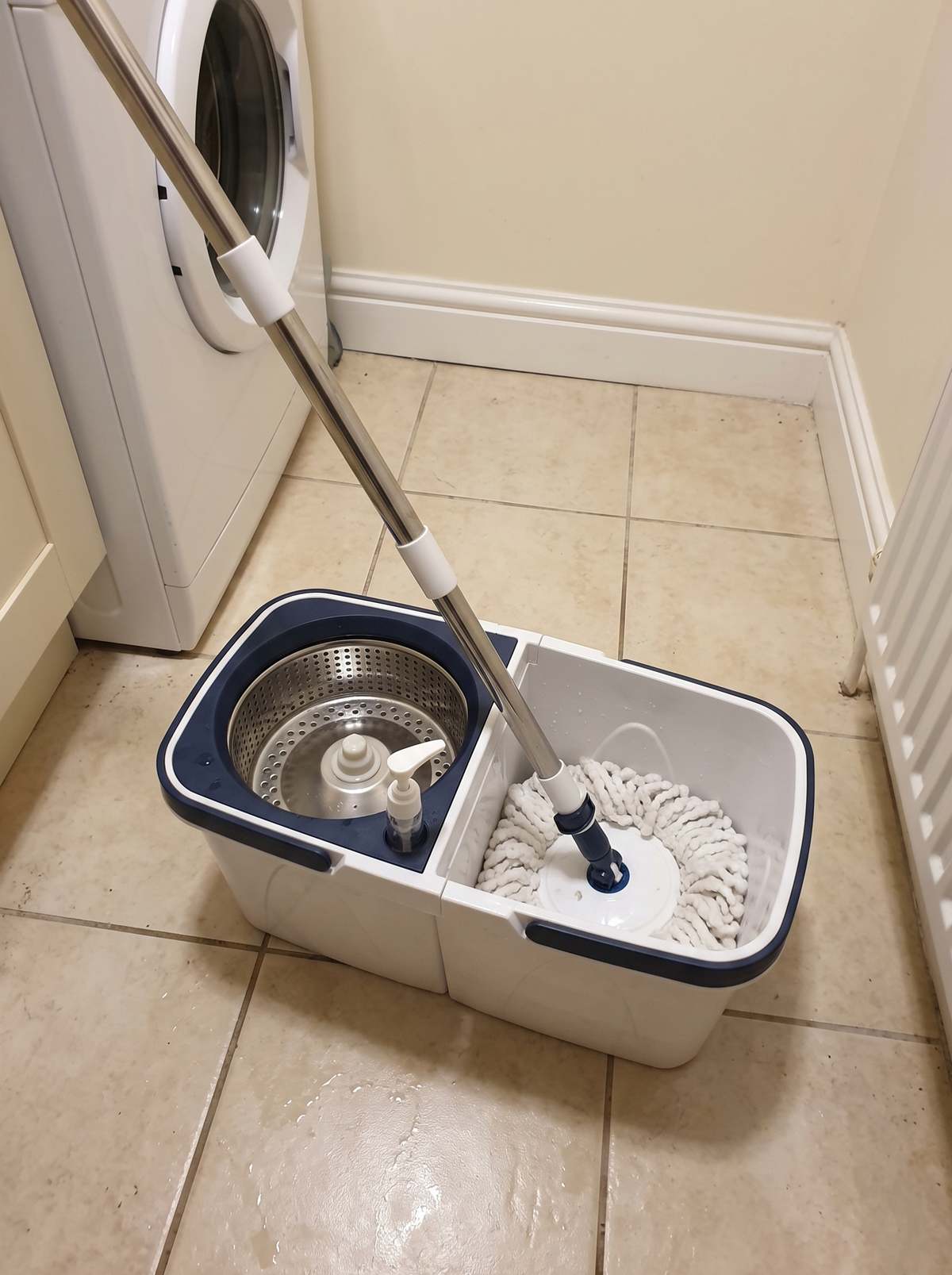 Zeno White & Blue Spin Mop and Bucket Set